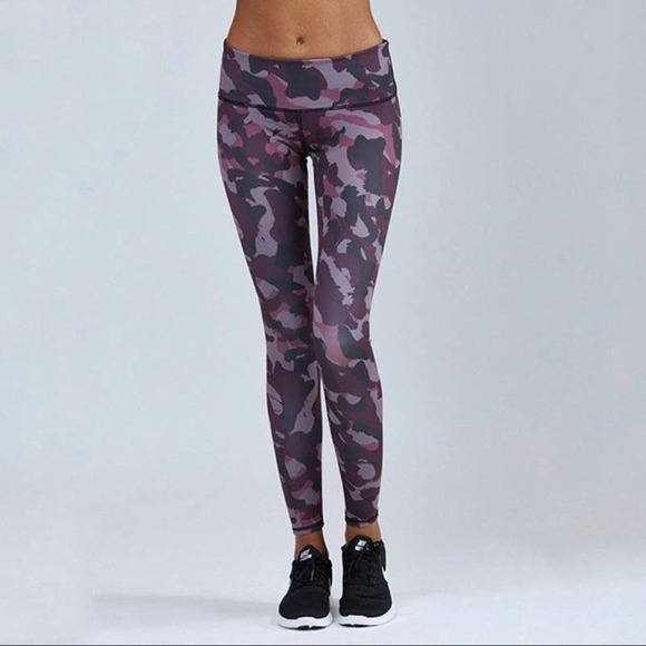 Noli Purple Camo‎ Print Leggings Size Small High Waist Yoga Gym Workout Athletic - Picture 12 of 12